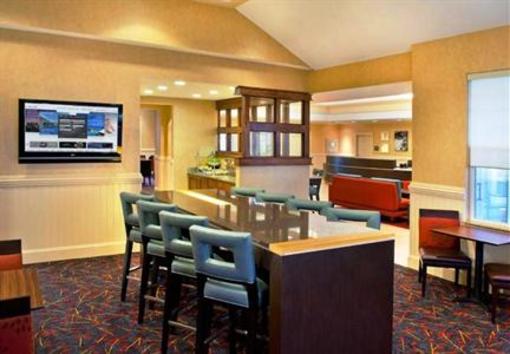 фото отеля Residence Inn Poughkeepsie