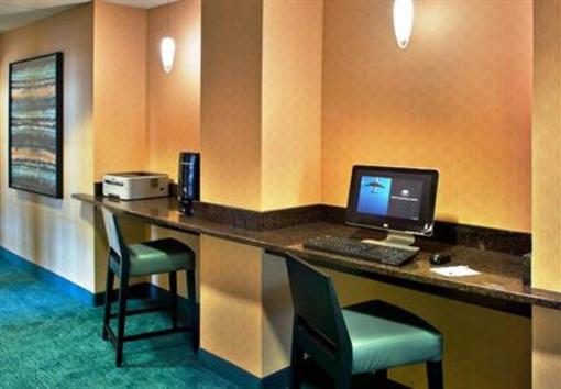 фото отеля Residence Inn Poughkeepsie