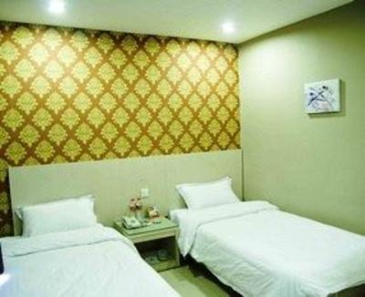 фото отеля Jinyang 99 Hotel Dashiqiao Railway Station North