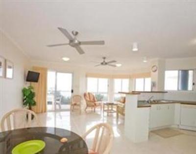фото отеля Pacific Waves Private Holiday Apartment
