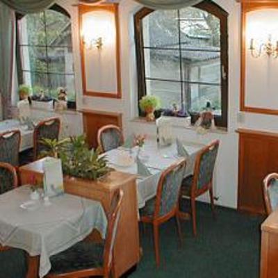 фото отеля Hotel And Restaurant Hahnel Possendorf