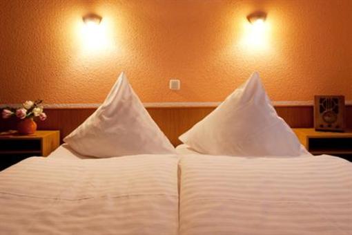 фото отеля Hotel And Restaurant Hahnel Possendorf