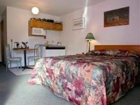 Bow Valley Motel