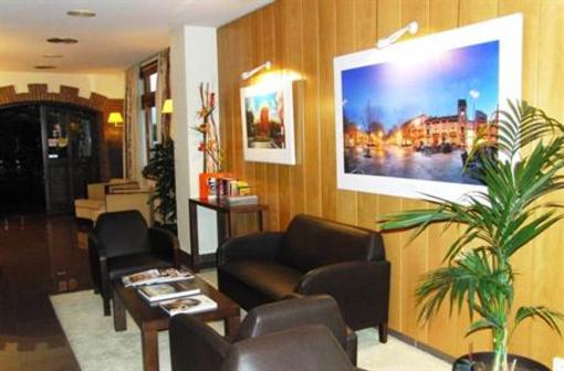 фото отеля Ronda Hotel Figueres