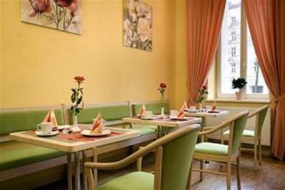 фото отеля Feng Shui Hotel Melarose