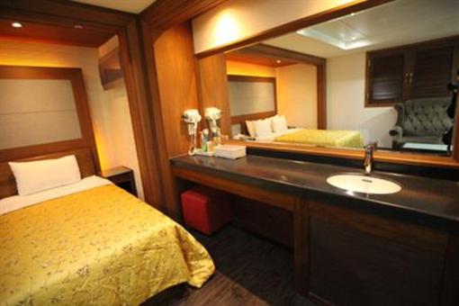 фото отеля Themepark Tourist Hotel Bucheon