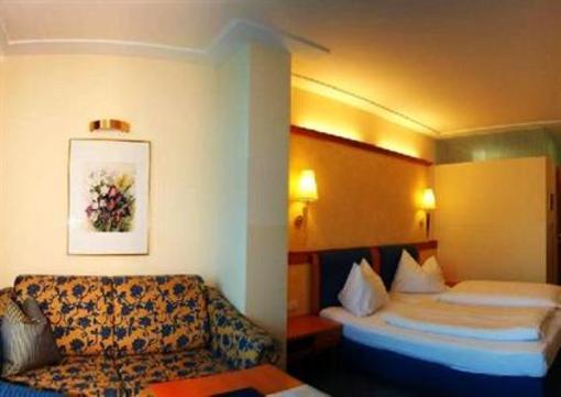 фото отеля Landhotel Locker