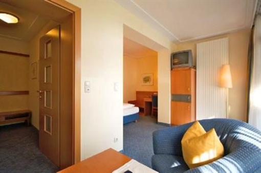 фото отеля Landhotel Locker