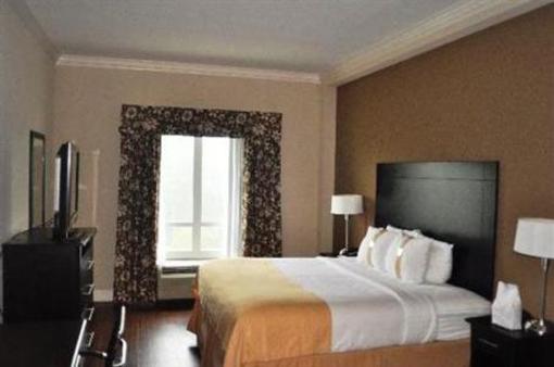 фото отеля Holiday Inn Macon North