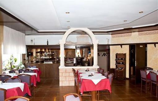 фото отеля Hotel Zum Ritter Walldurn