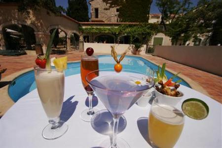 фото отеля Chateau L Hospitalet Narbonne