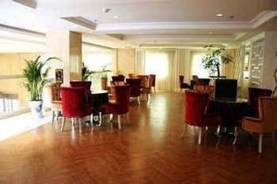 фото отеля Roman Holiday Hotel Yantai