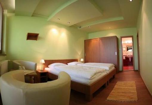 фото отеля Relax Inn Soporna