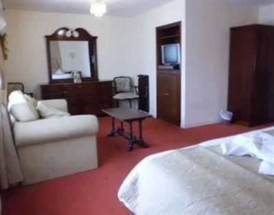 фото отеля Redhurst Hotel Giffnock
