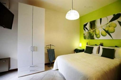 фото отеля Ari's B&B