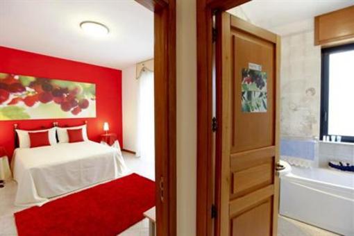 фото отеля Ari's B&B