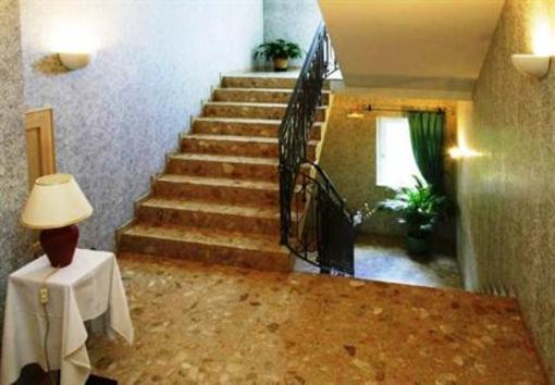 фото отеля Hotel-Restaurant A l'Aigle