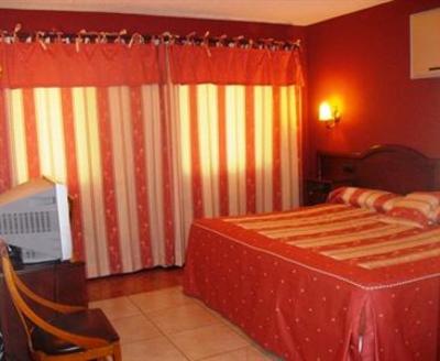 фото отеля Hotel Euro Ruta La Puebla de Valverde