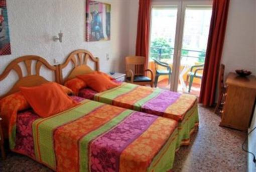 фото отеля Hostal Comercio Denia