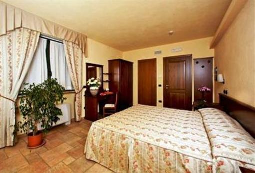 фото отеля Albergo Ristorante Trattoria Del Castello