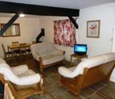 фото отеля Palace Farm Hostel Doddington Sittingbourne