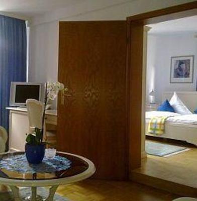 фото отеля Hotel Schwanen Mosbach