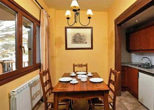 фото отеля Melia Blanheu Apartamentos