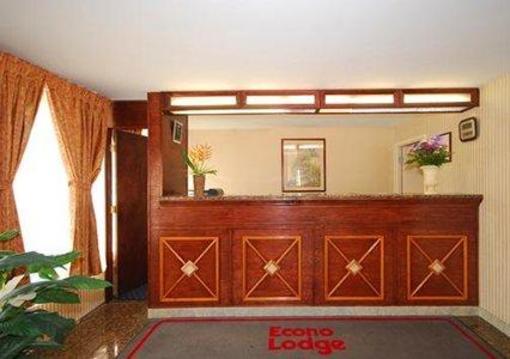 фото отеля Econo Lodge Coliseum