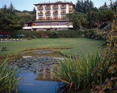фото отеля Hotel Diana San Zeno di Montagna