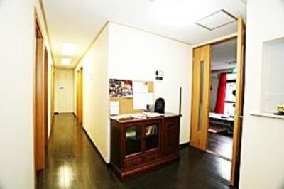 фото отеля Tsurumibashi Downtown Hostel Osaka