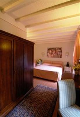 фото отеля Locanda San Barnaba