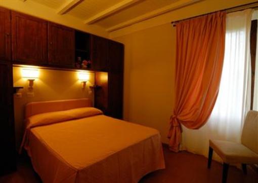 фото отеля Locanda San Barnaba