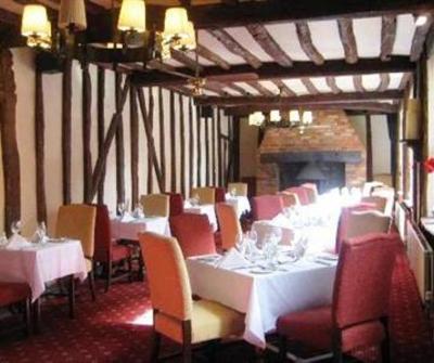фото отеля The Bell Hotel Clare (England)