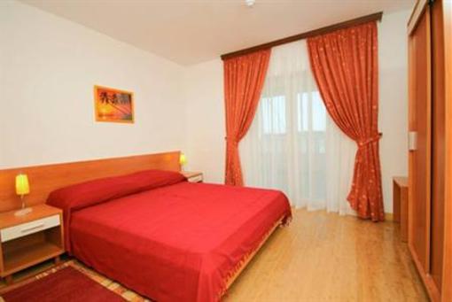 фото отеля Villa Ana Apartments Seget Donji