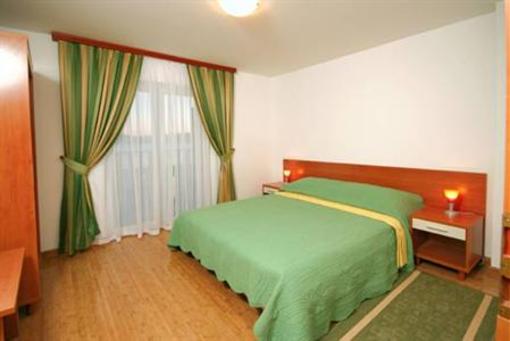 фото отеля Villa Ana Apartments Seget Donji