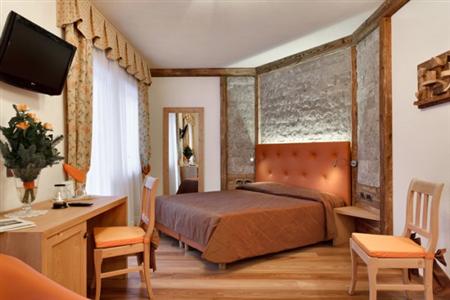 фото отеля Alpenhotel Panorama Mazzin