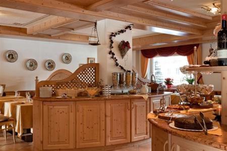 фото отеля Alpenhotel Panorama Mazzin