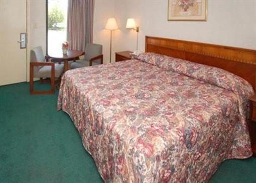 фото отеля Econo Lodge Thomson