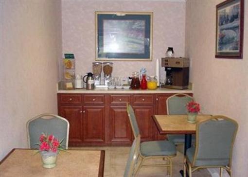 фото отеля Econo Lodge Thomson