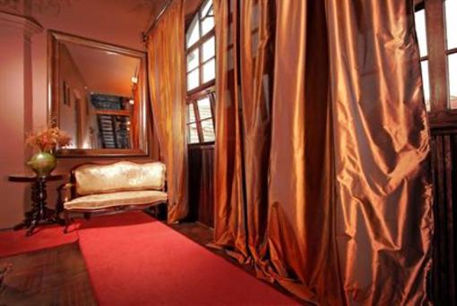 фото отеля Hotel Poesis Satu Mare
