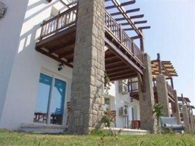 фото отеля Grand Sea View Apartment