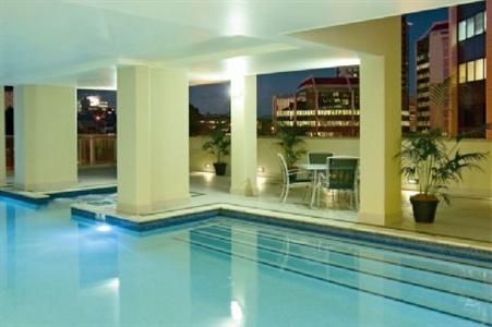 фото отеля Oaks Lexicon Apartment Hotel