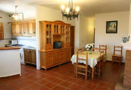 фото отеля Apartamentos Turisticos Las Chimeneas