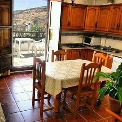 фото отеля Apartamentos Turisticos Las Chimeneas
