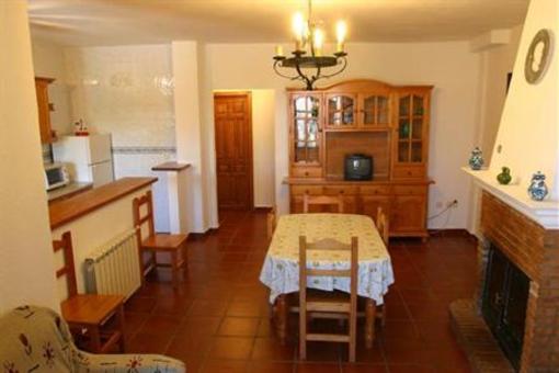 фото отеля Apartamentos Turisticos Las Chimeneas