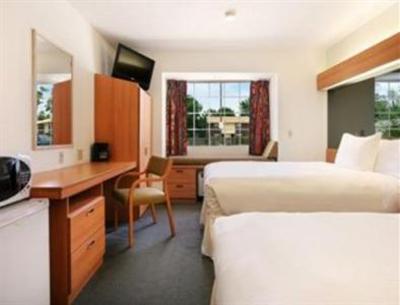 фото отеля Microtel Inn & Suites Hammond Ponchatoula