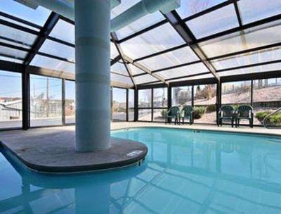 фото отеля Super 8 Pigeon Forge