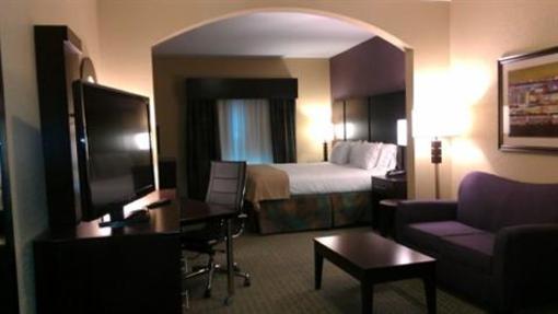 фото отеля Holiday Inn Express Baton Rouge North