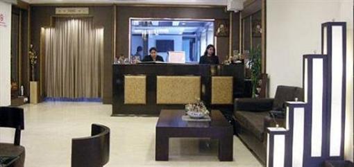 фото отеля Hotel Clark Heights