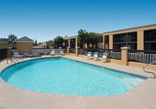 фото отеля Comfort Inn Suwanee